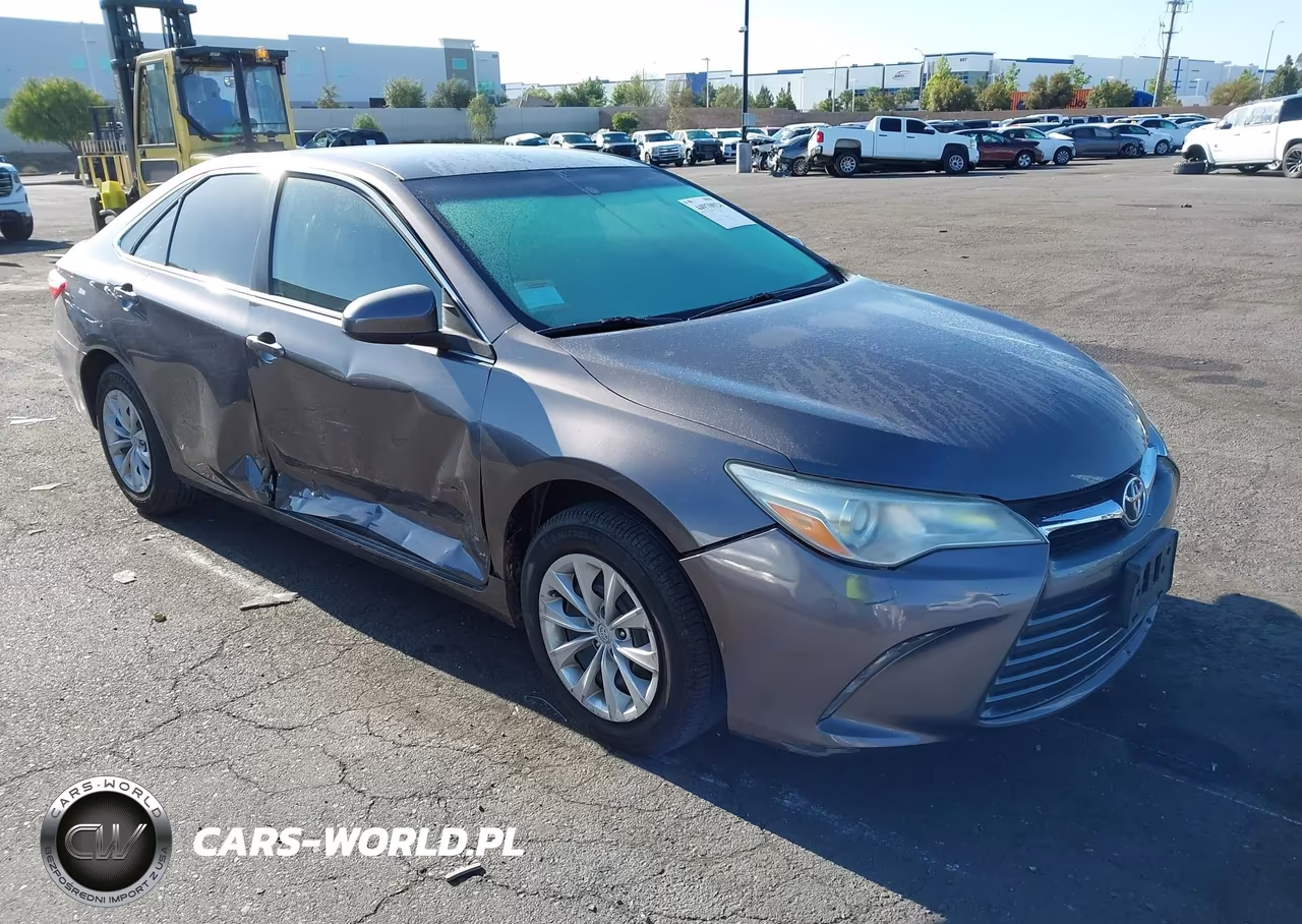 2015 Toyota Camry Le VIN:4T4BF1FK1FR458302 - 13
