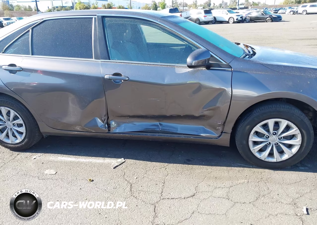 2015 Toyota Camry Le VIN:4T4BF1FK1FR458302 - 6