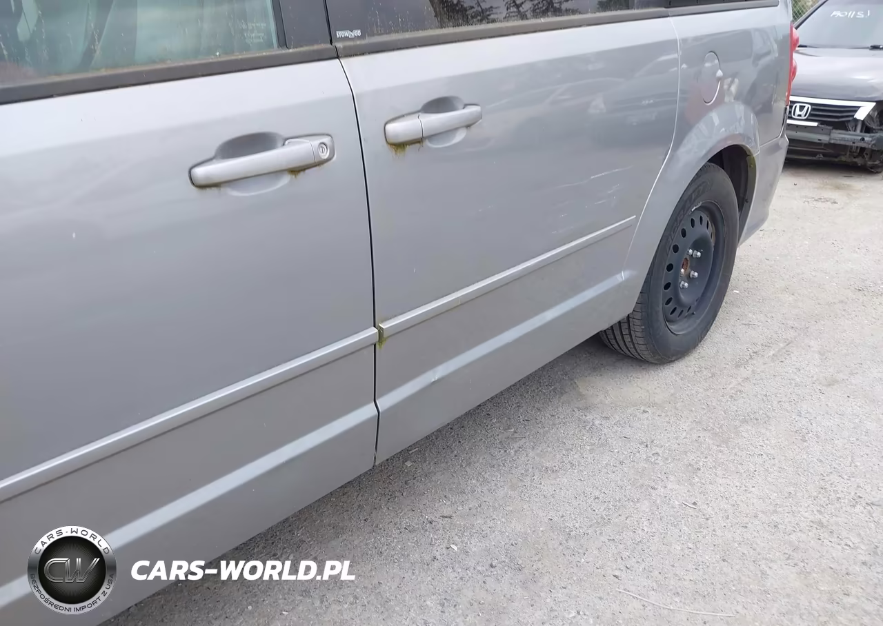 2013 Dodge Grand Caravan R-T VIN:2C4RDGEG0DR546545 - 11