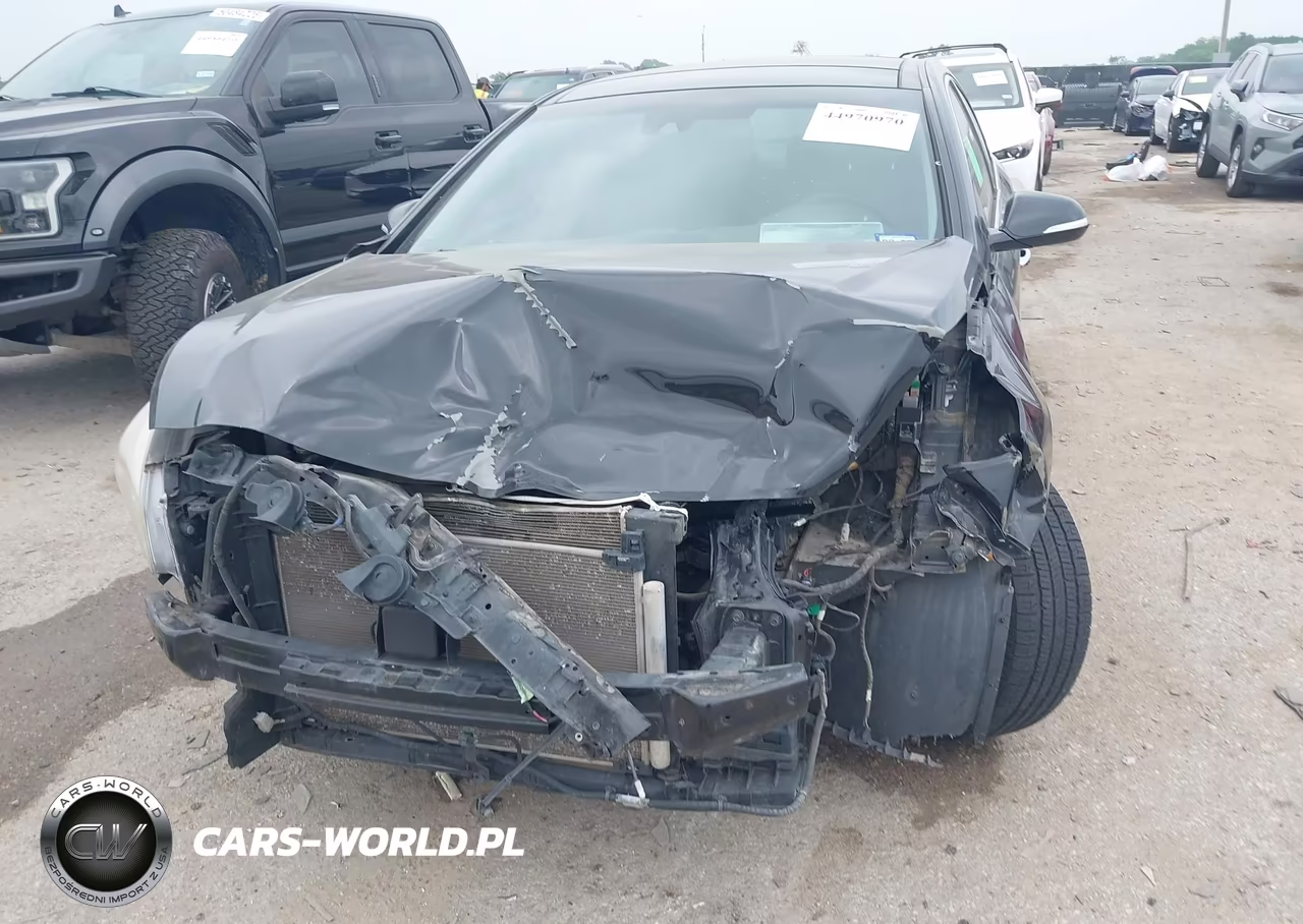 2016 Hyundai Sonata Limited VIN:5NPE34AF9GH327520 - 6
