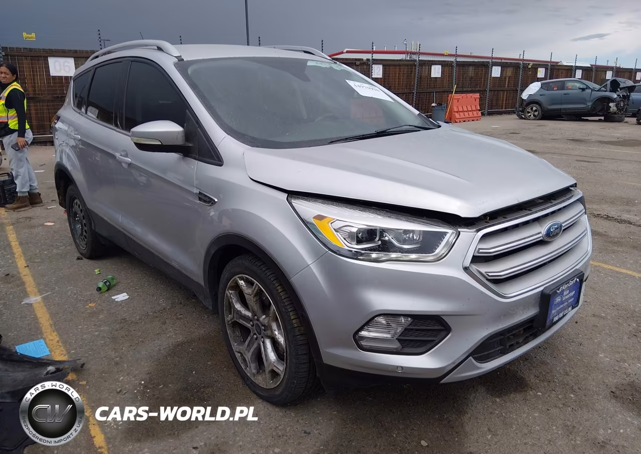 2019 Ford Escape Titanium – zdjęcie 1 z 17