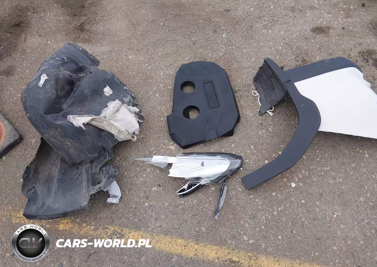 2019 Ford Escape Titanium VIN:1FMCU9J98KUA19244 - 12