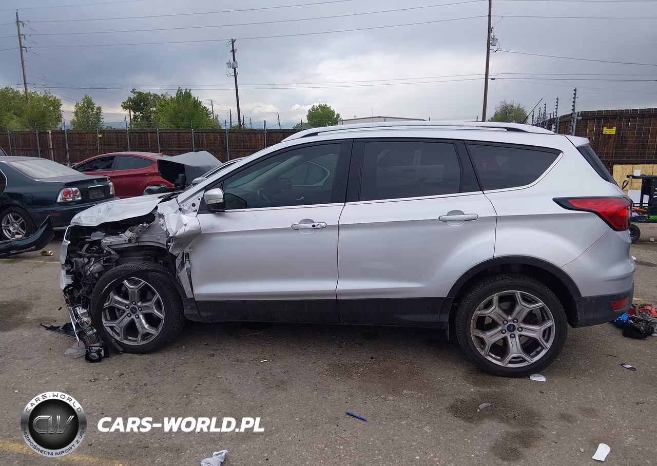2019 Ford Escape Titanium VIN:1FMCU9J98KUA19244 - 15