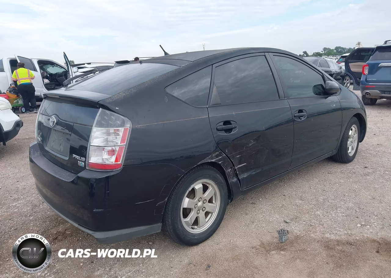 2005 Toyota Prius VIN:JTDKB20U453046907 - 4