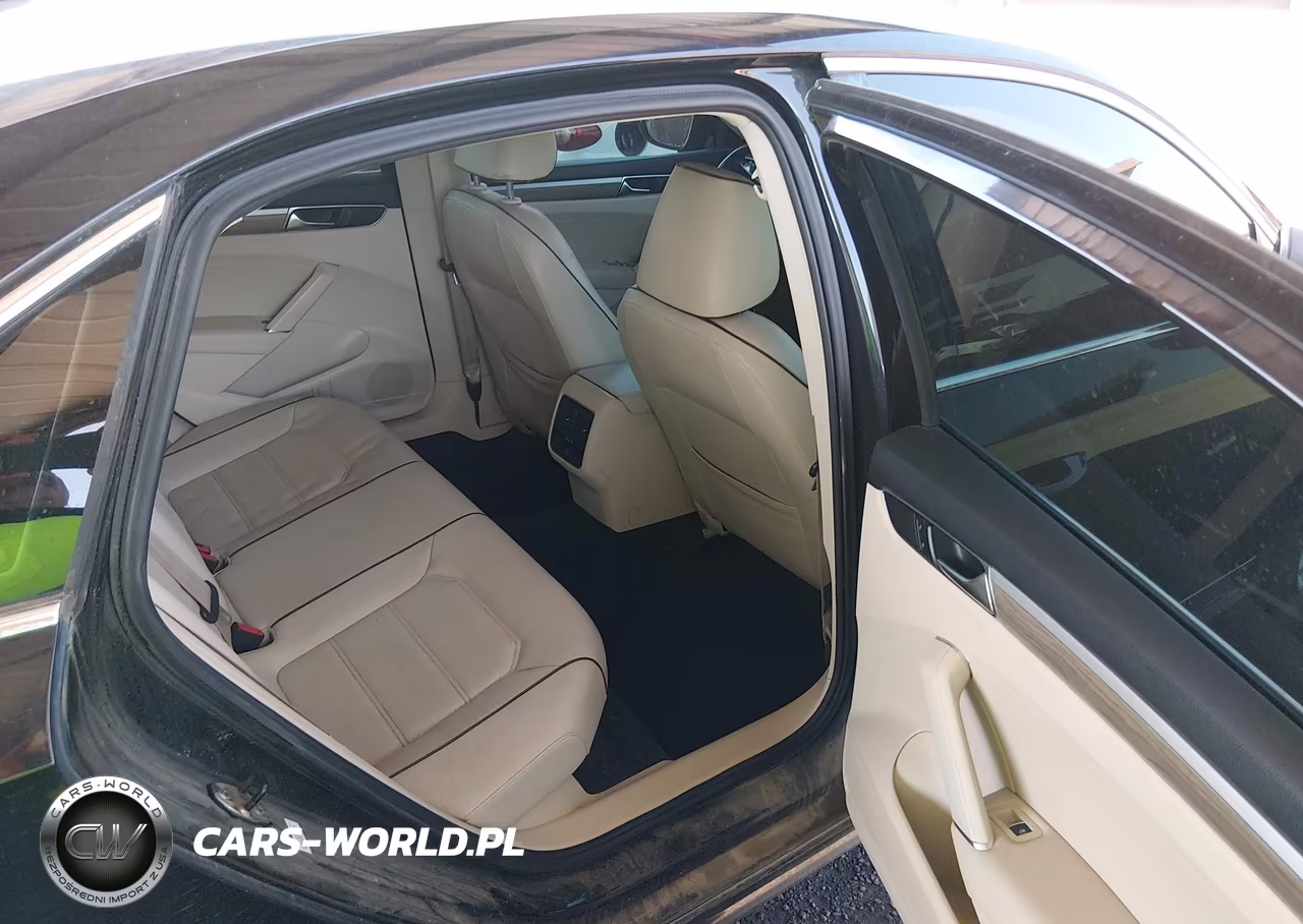2017 Volkswagen Passat 1.8T Se VIN:1VWBT7A32HC014863 - 8