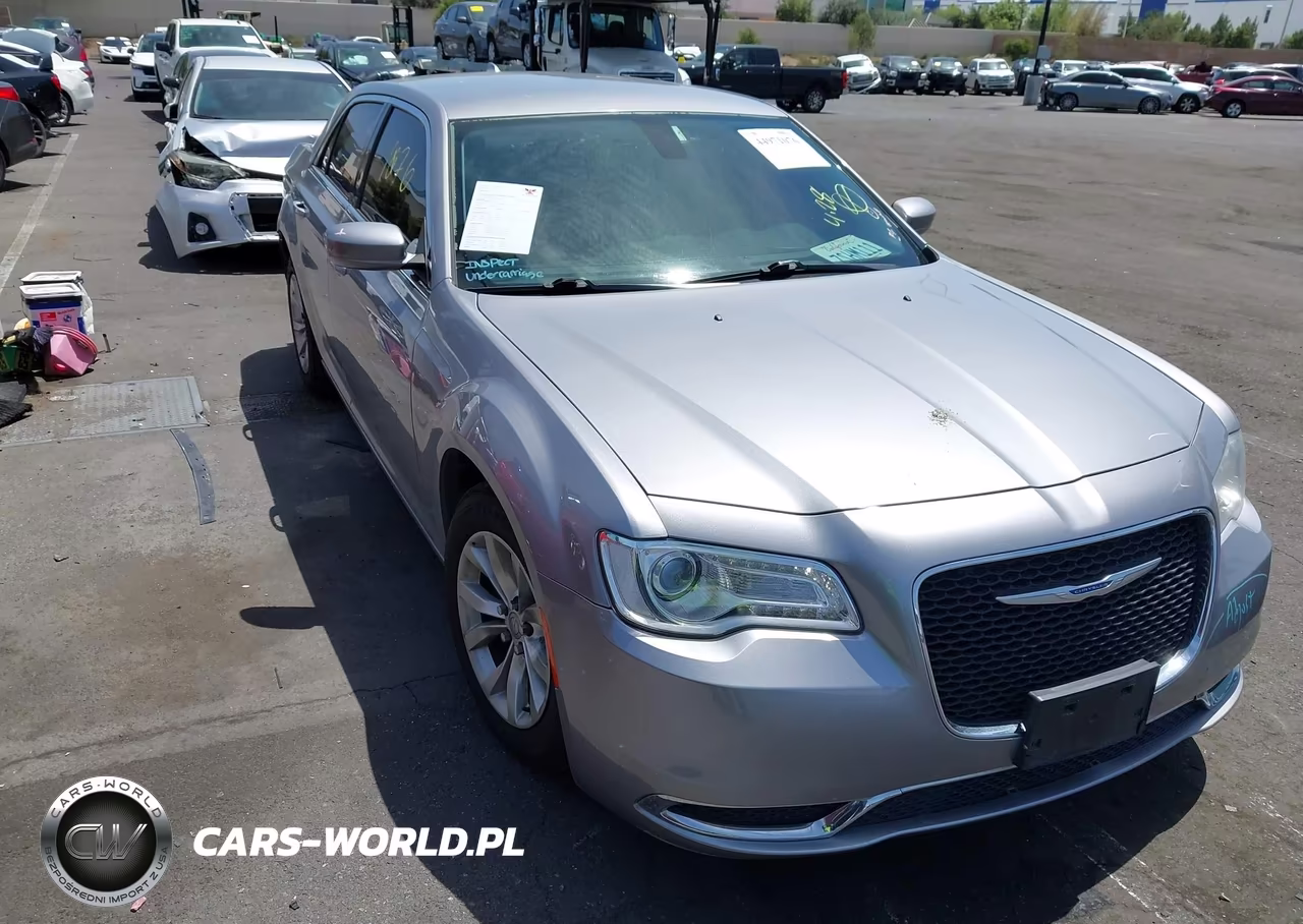 2015 Chrysler 300 Limited