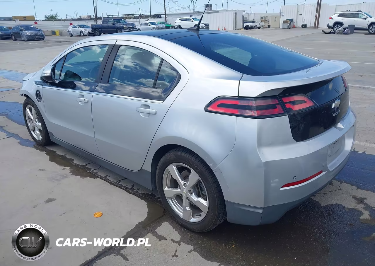 2011 Chevrolet Volt VIN:1G1RD6E45BU100156 - 3