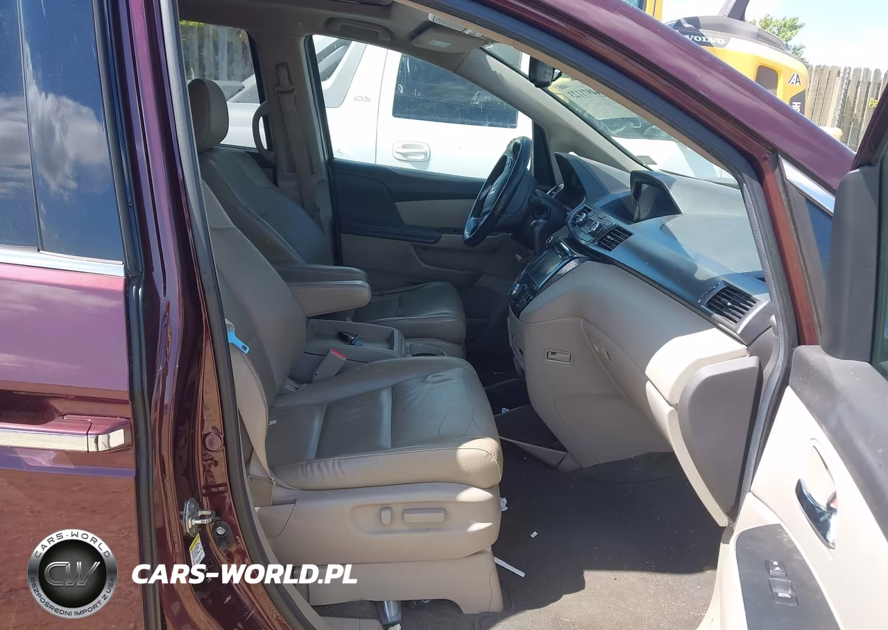 2014 Honda Odyssey Touring-Touring Elite VIN:5FNRL5H95EB040792 - 5