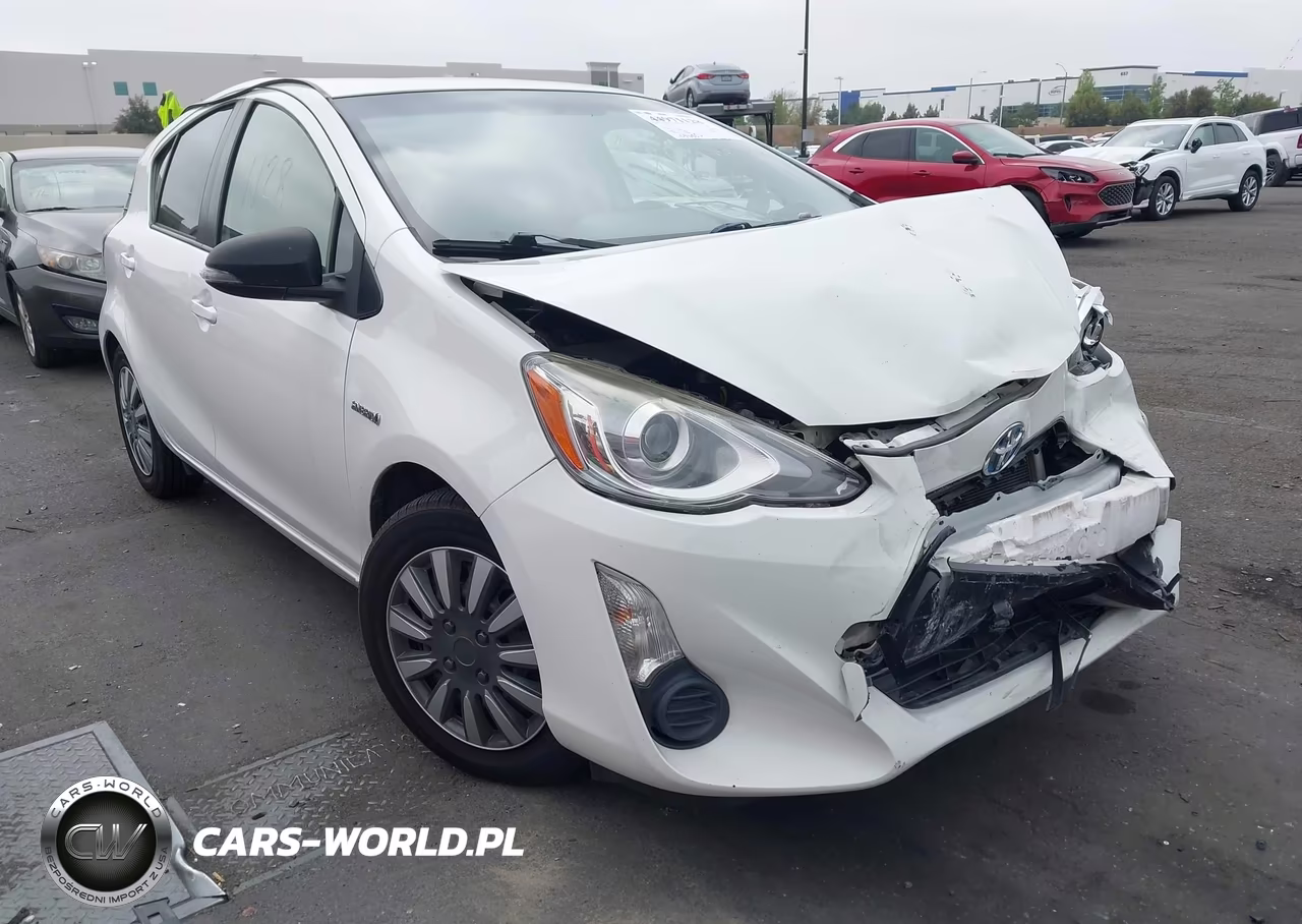 2015 Toyota Prius C Two