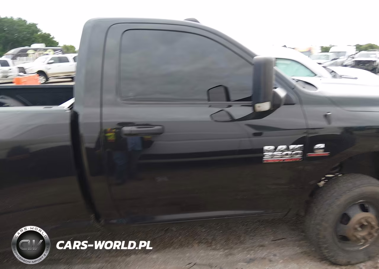 2017 Ram 3500 Tradesman 4X2 8' Box VIN:3C63RPAL2HG770137 - 13