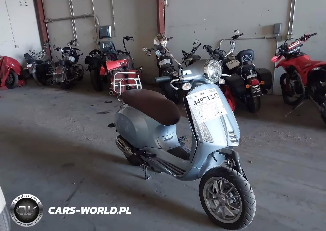2022 Vespa Primavera-Sprint 150 – zdjęcie 1 z 13
