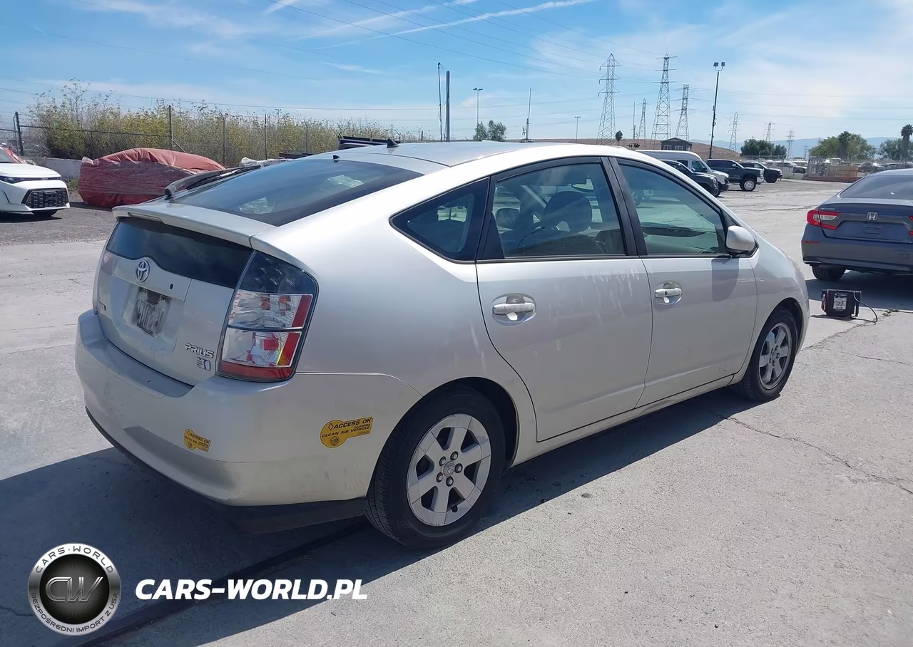 2004 Toyota Prius VIN:JTDKB20U840032900 - 4