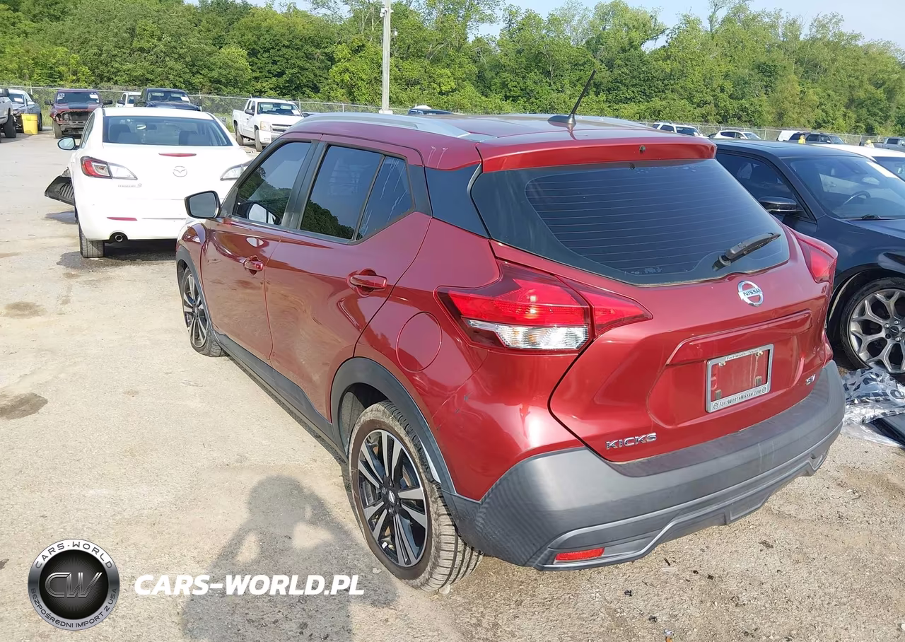 2019 Nissan Kicks Sv VIN:3N1CP5CU0KL551686 - 3