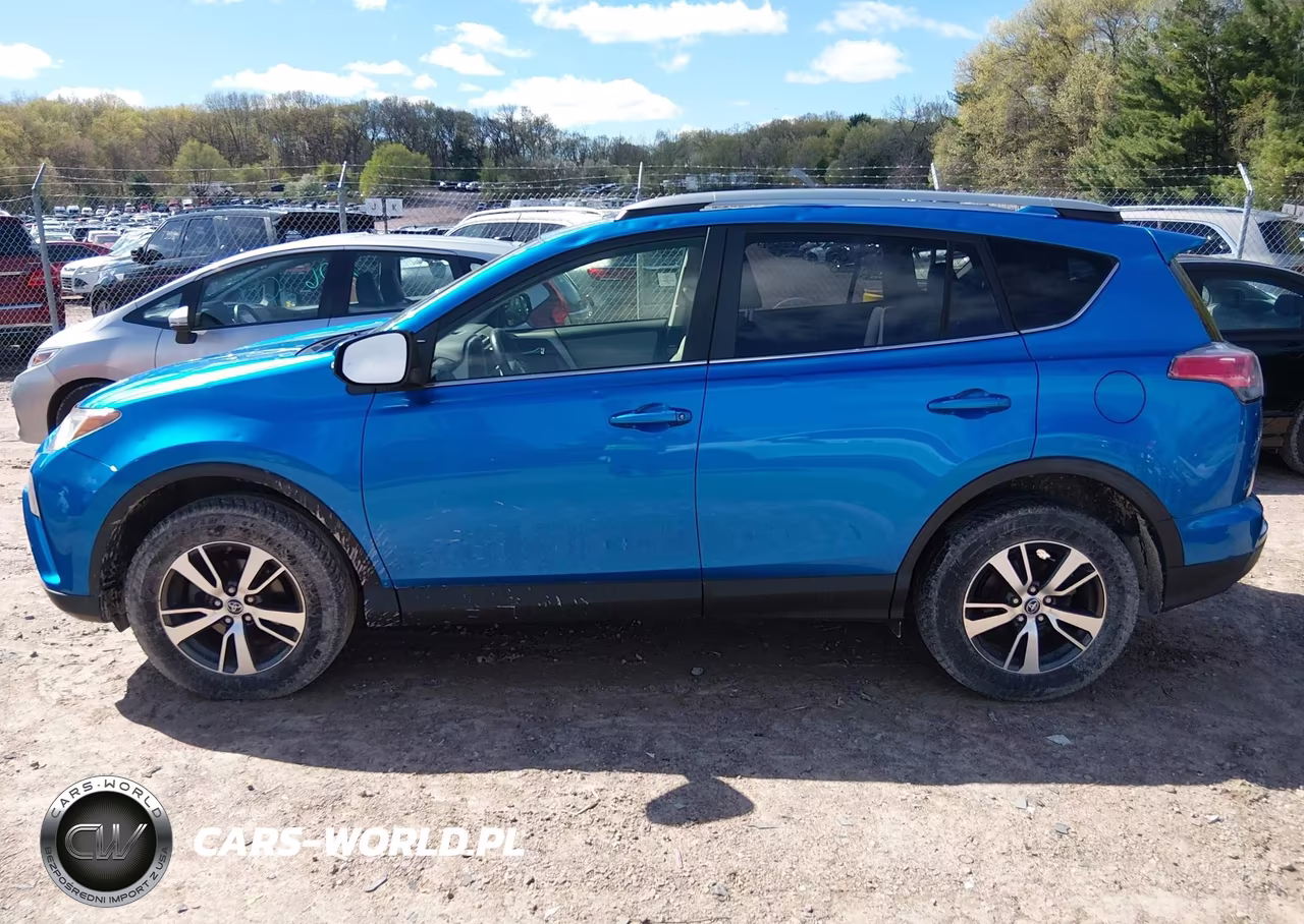 2018 Toyota Rav4 Xle VIN:JTMRFREV1JJ745771 - 14