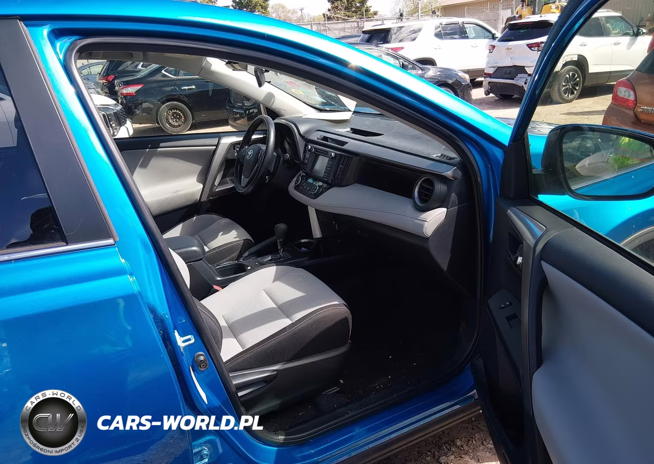 2018 Toyota Rav4 Xle VIN:JTMRFREV1JJ745771 - 5
