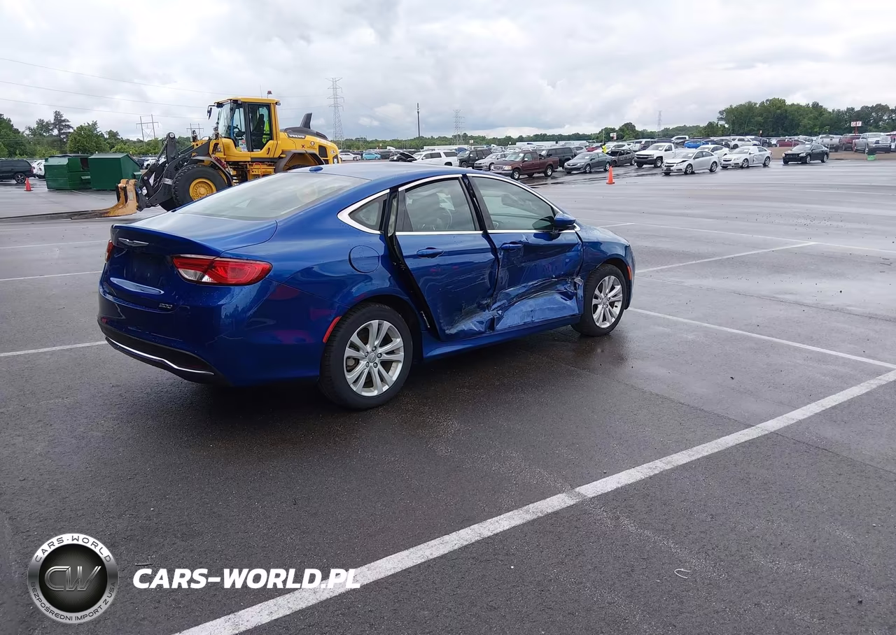 2015 Chrysler 200 Limited VIN:1C3CCCAB3FN630987 - 4