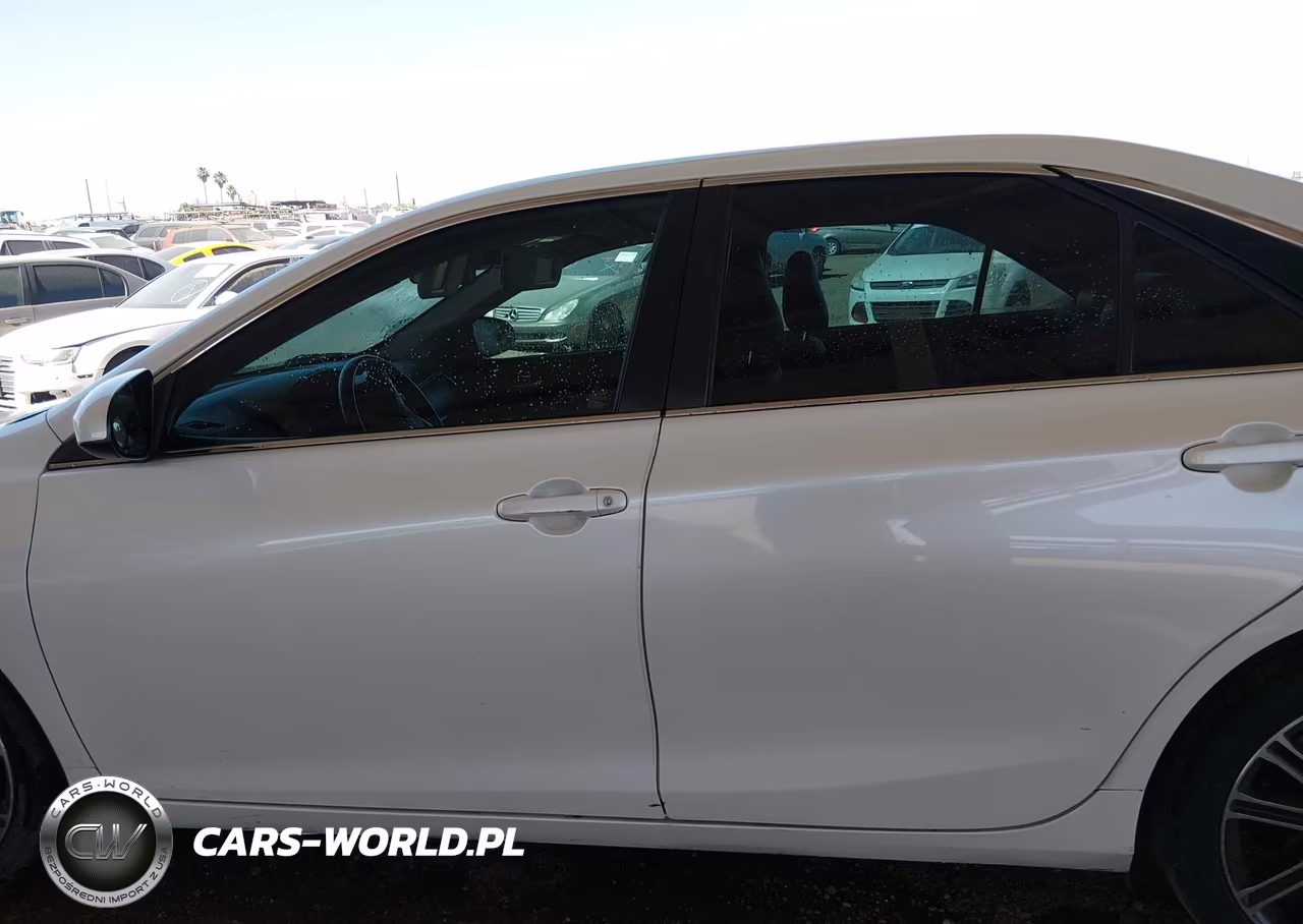 2016 Toyota Camry Se VIN:4T1BF1FK2GU163849 - 14