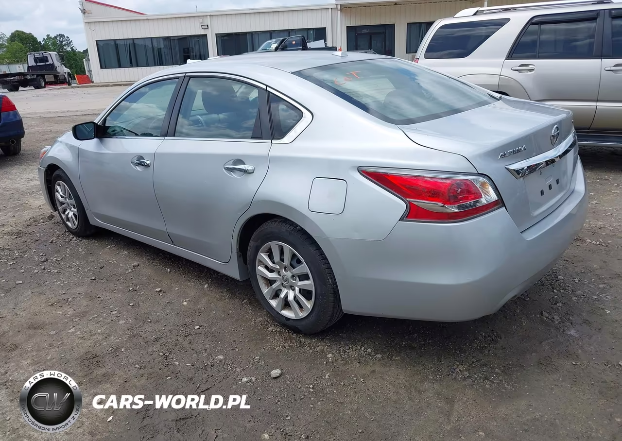 2015 Nissan Altima VIN:1N4AL3AP1FN322687 - 3
