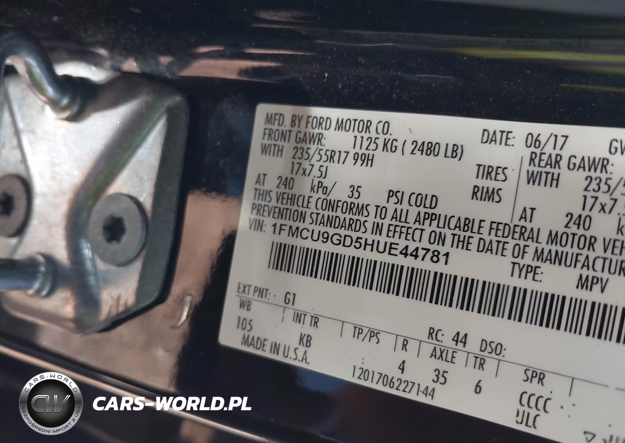 2017 Ford Escape Se VIN:1FMCU9GD5HUE44781 - 9