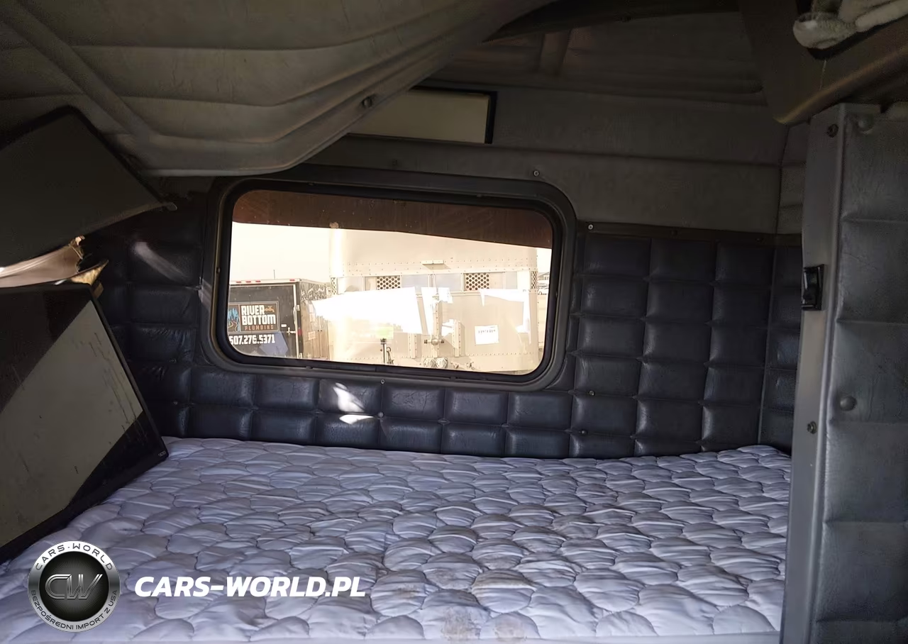 2000 Peterbilt 379 VIN:1XP5DB9X2YN522194 - 7