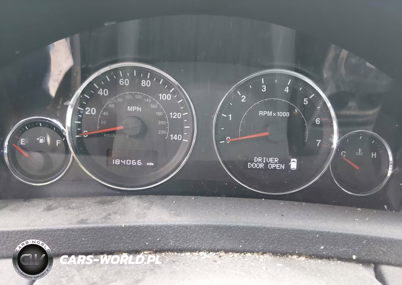 2010 Jeep Grand Cherokee Laredo VIN:1J4PS4GK2AC146322 - 7