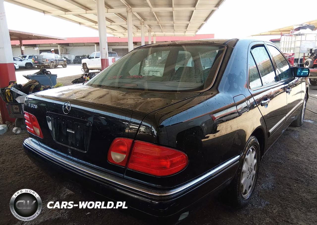 1999 Mercedes-Benz E 320 VIN:WDBJF65H0XA863193 - 4