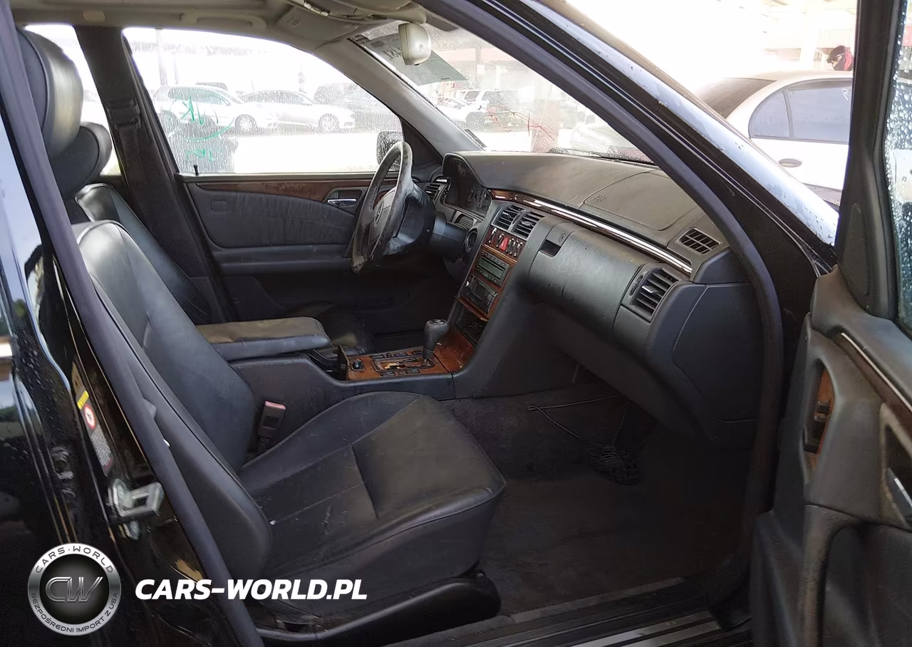 1999 Mercedes-Benz E 320 VIN:WDBJF65H0XA863193 - 5