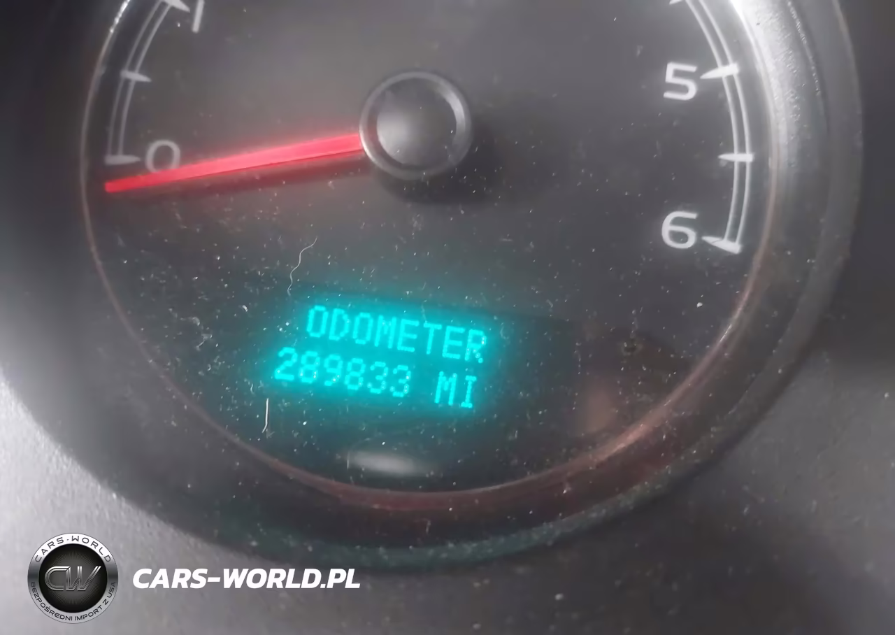 2011 Chevrolet Tahoe Lt VIN:1GNSCBE09BR141451 - 15
