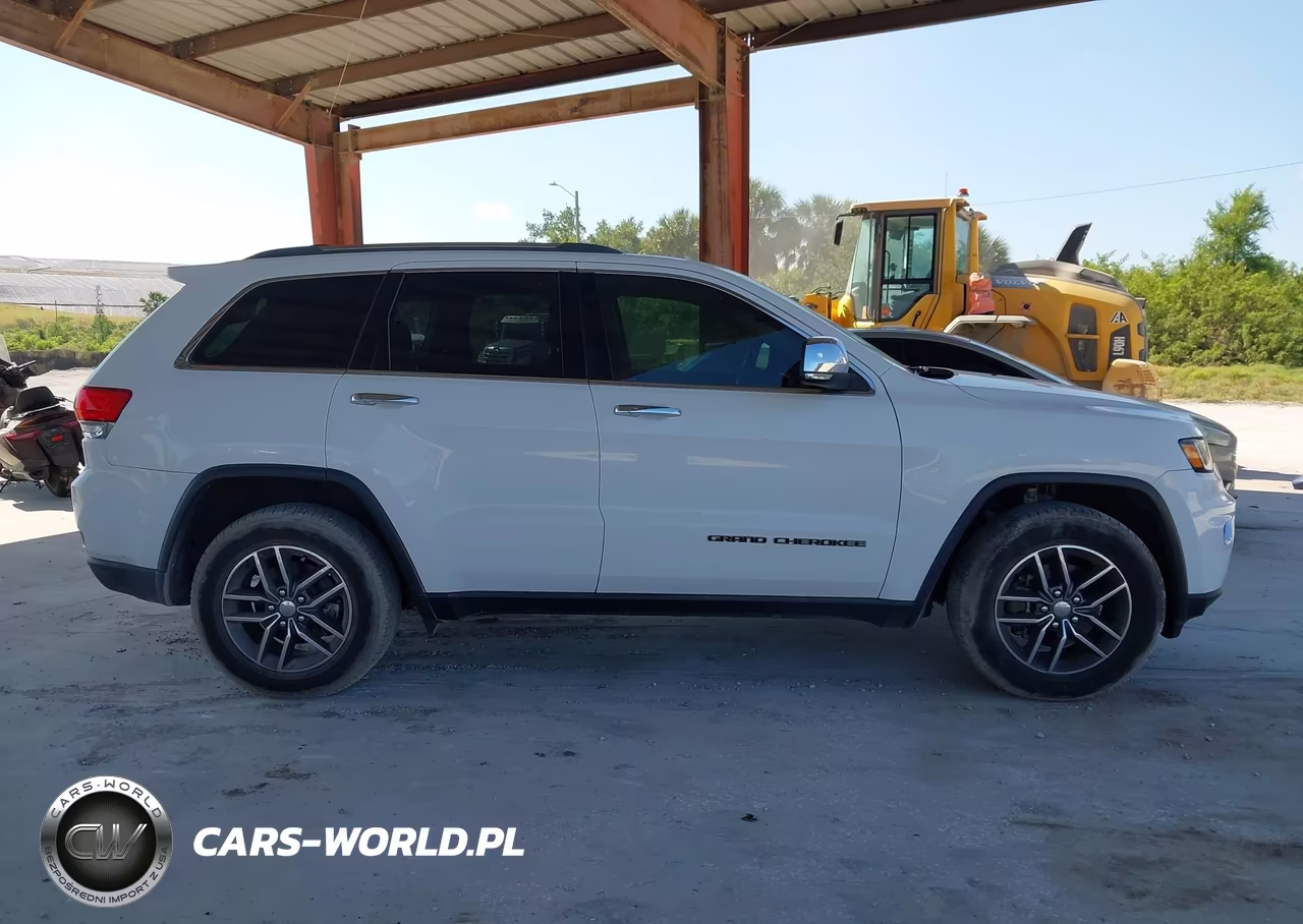 2018 Jeep Grand Cherokee Limited 4X2 VIN:1C4RJEBG9JC197021 - 13