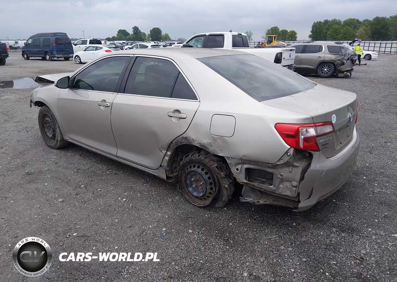 2013 Toyota Camry L VIN:4T4BF1FK9DR326868 - 3