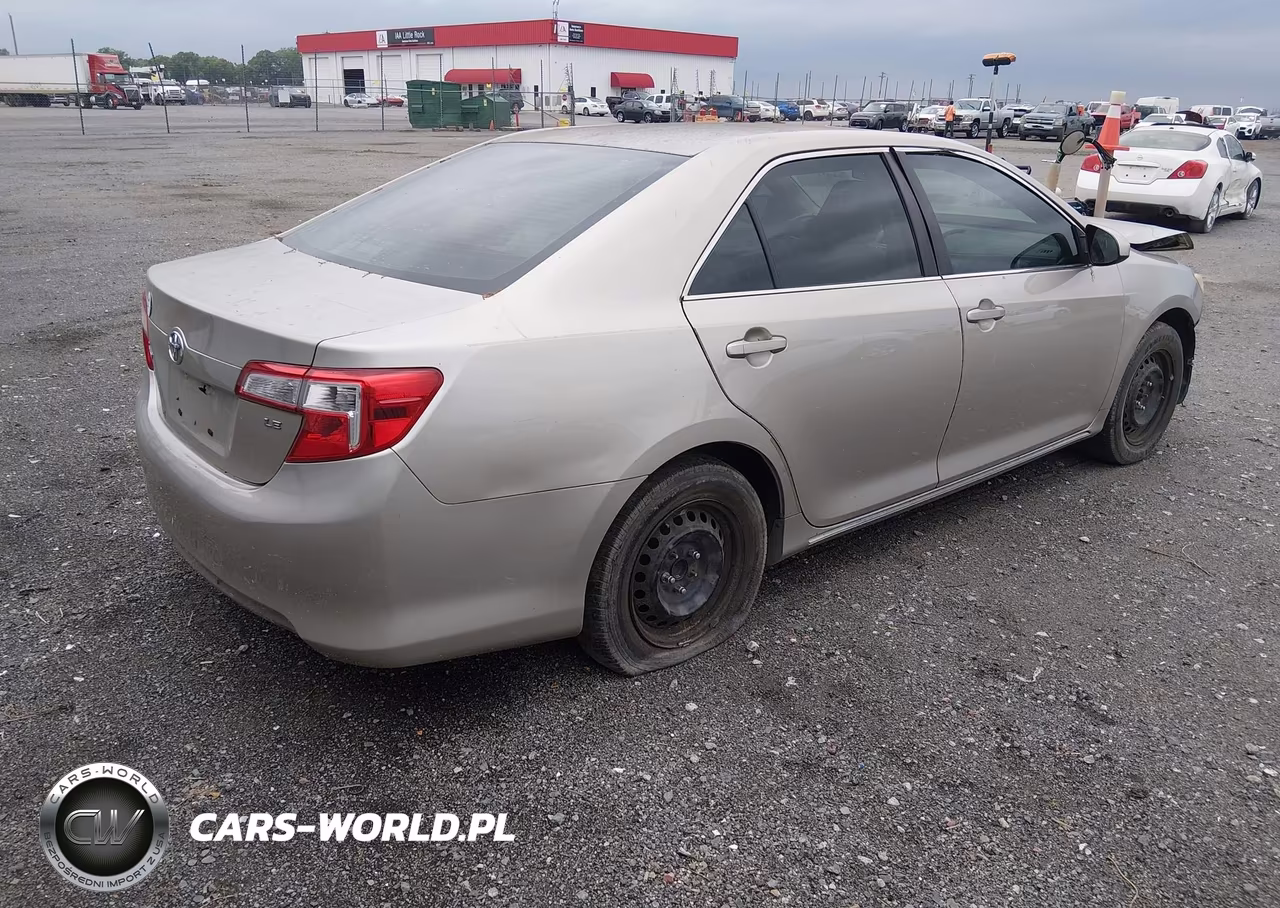 2013 Toyota Camry L VIN:4T4BF1FK9DR326868 - 4