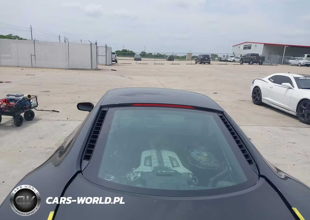 2015 Audi R8 4.2 VIN:WUAAUAFG5F7000923 - 10