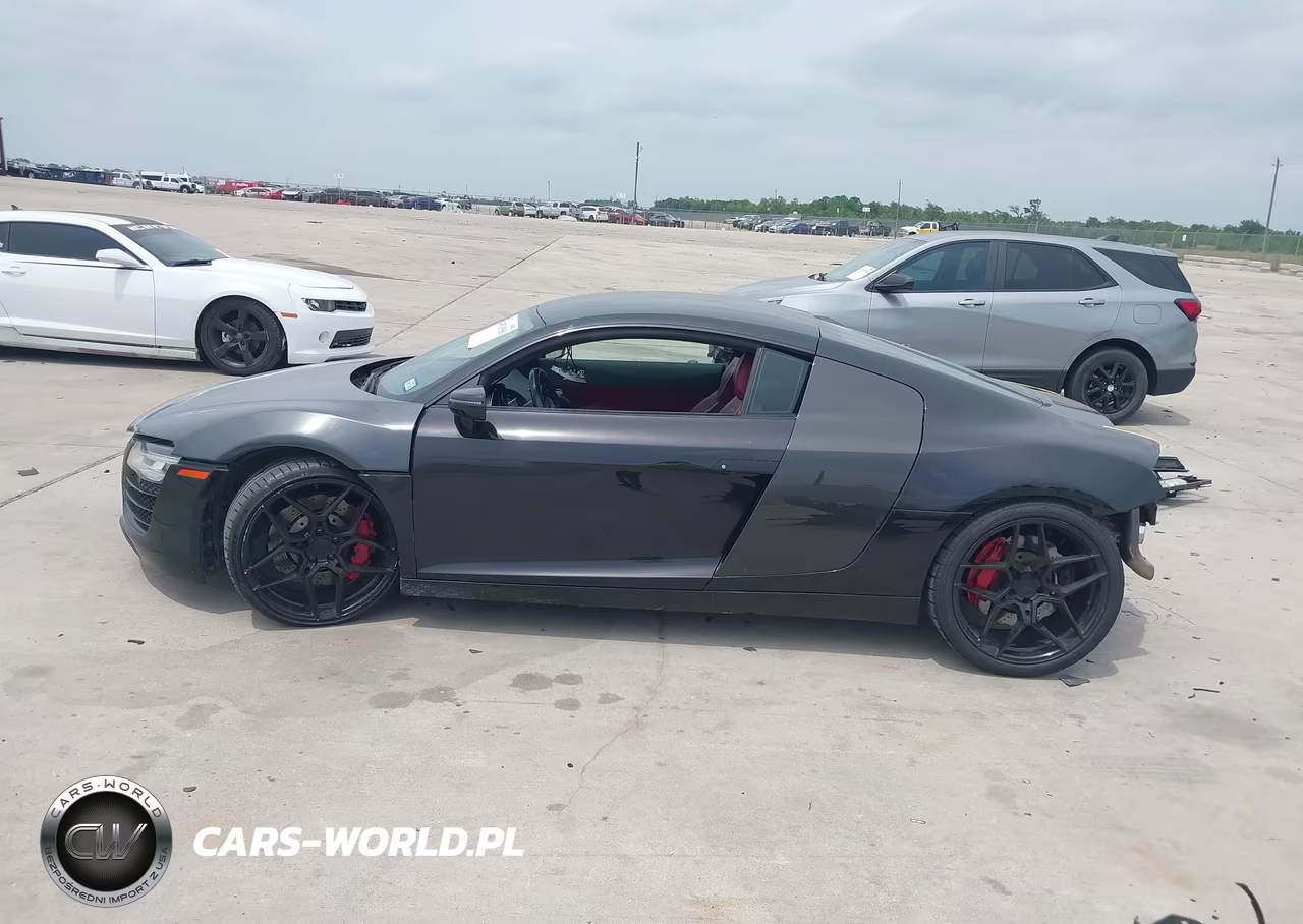 2015 Audi R8 4.2 VIN:WUAAUAFG5F7000923 - 14