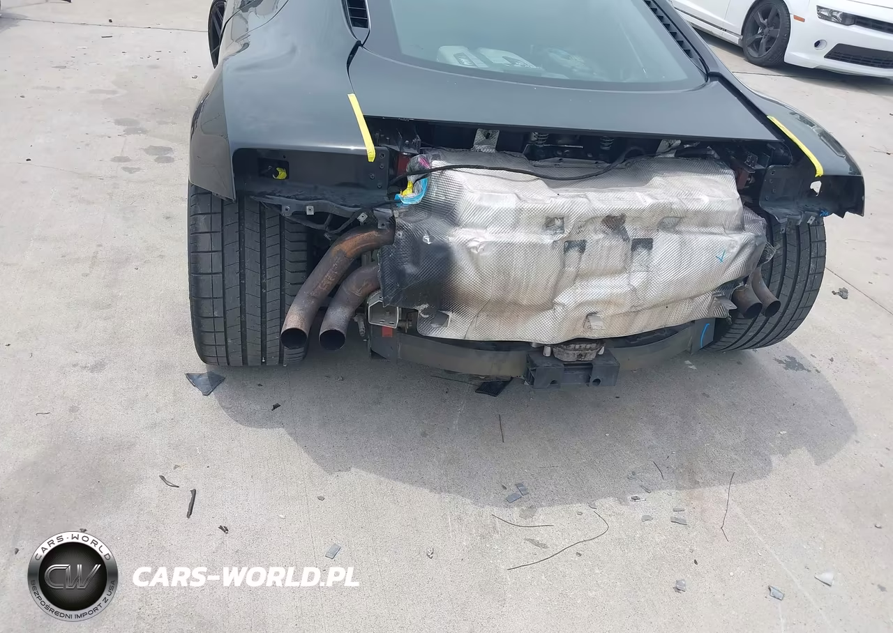 2015 Audi R8 4.2 VIN:WUAAUAFG5F7000923 - 6