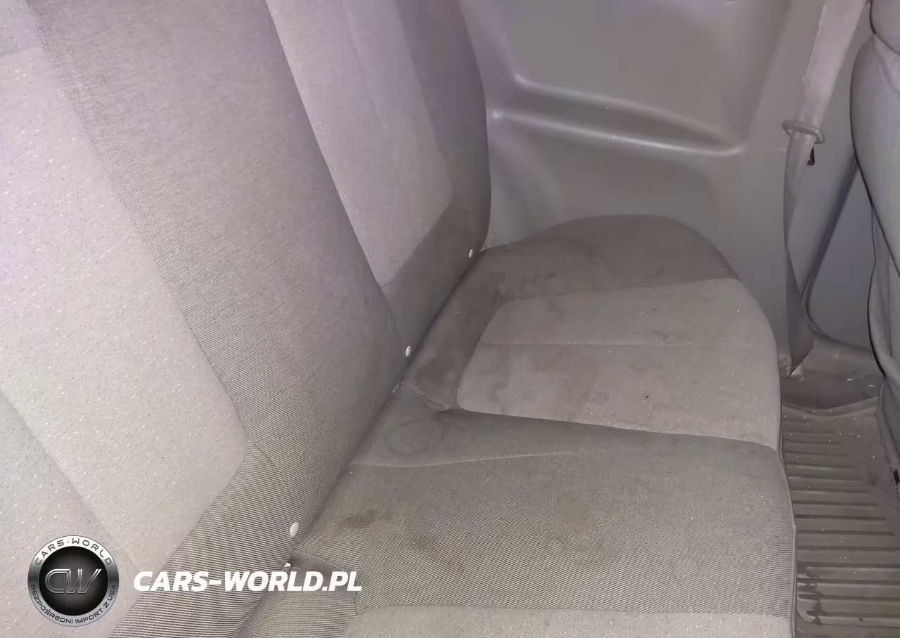 2002 Hyundai Accent L VIN:KMHCF35G52U210233 - 8
