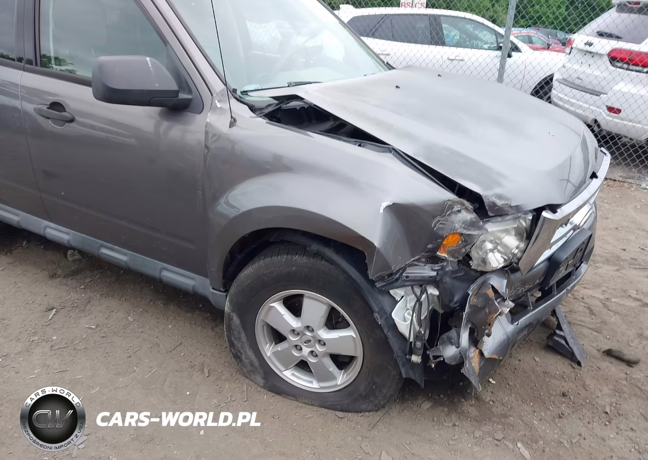 2010 Ford Escape Xlt VIN:1FMCU0D70AKB79358 - 18