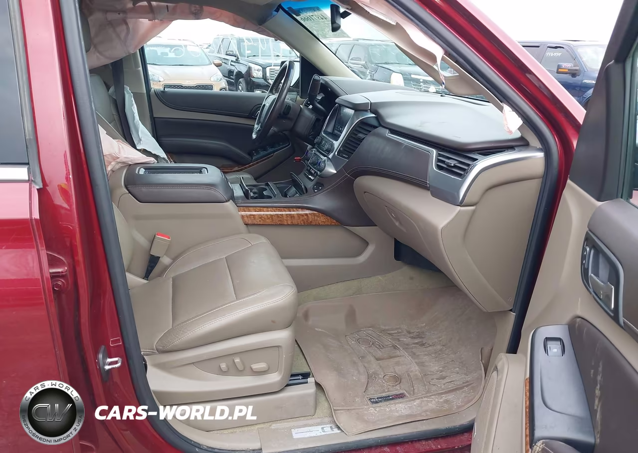2018 Chevrolet Suburban Premier VIN:1GNSKJKCXJR150945 - 5