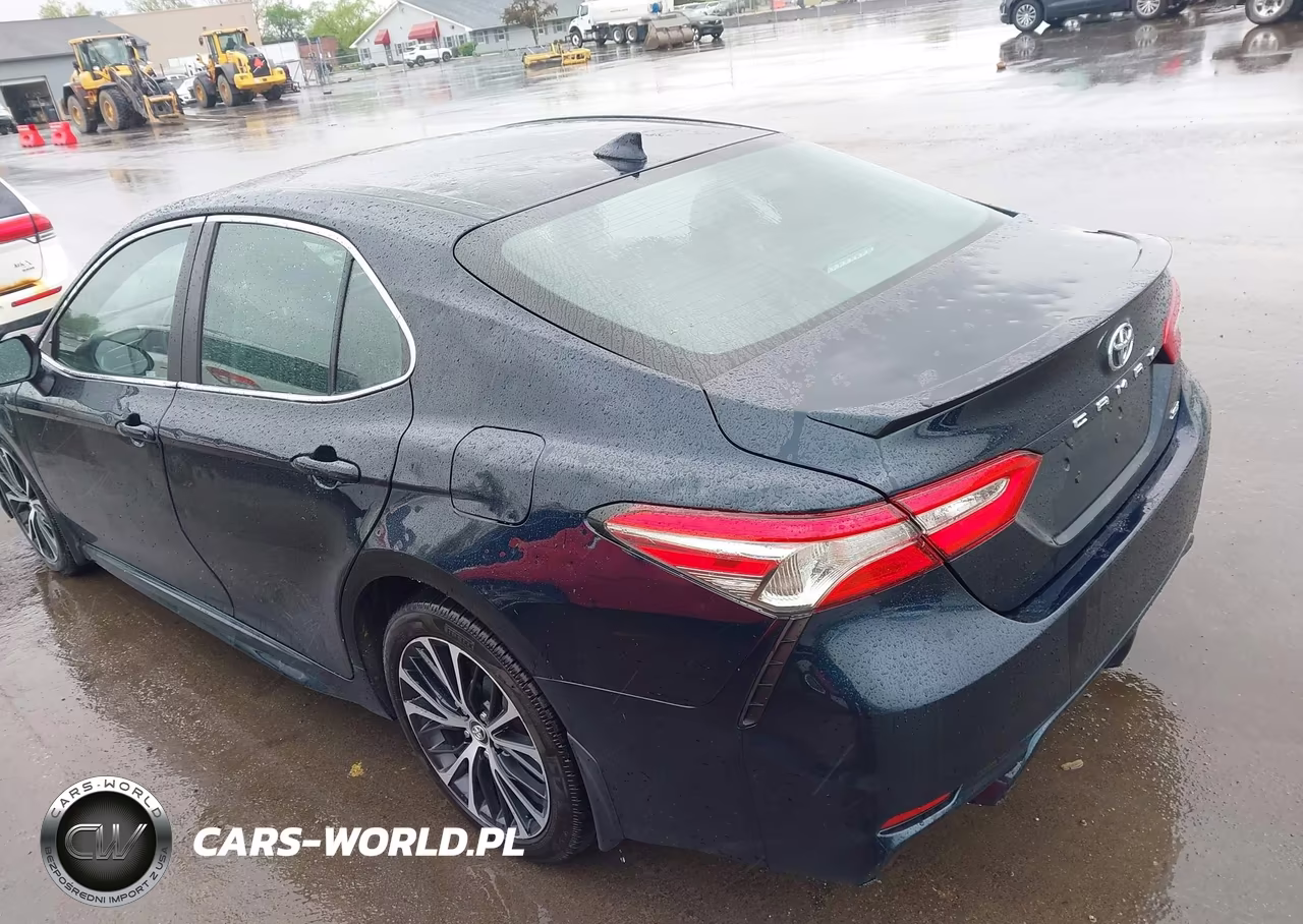 2019 Toyota Camry Se VIN:4T1B11HK0KU692396 - 18