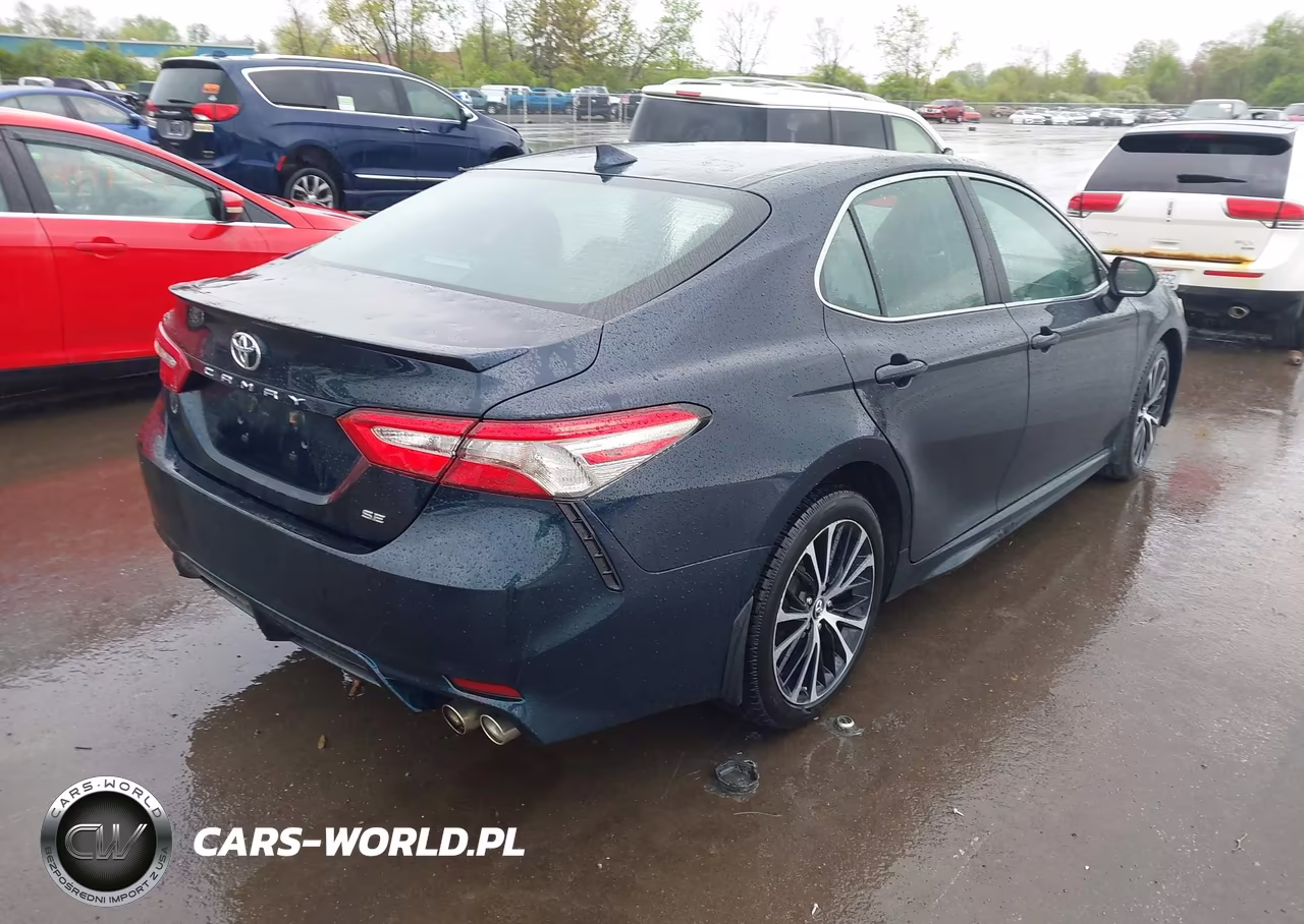 2019 Toyota Camry Se VIN:4T1B11HK0KU692396 - 4