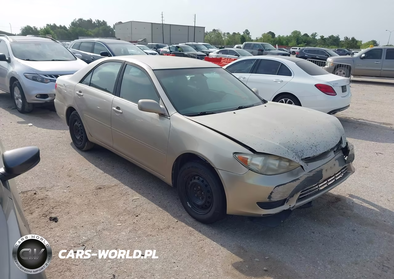 2005 Toyota Camry Le