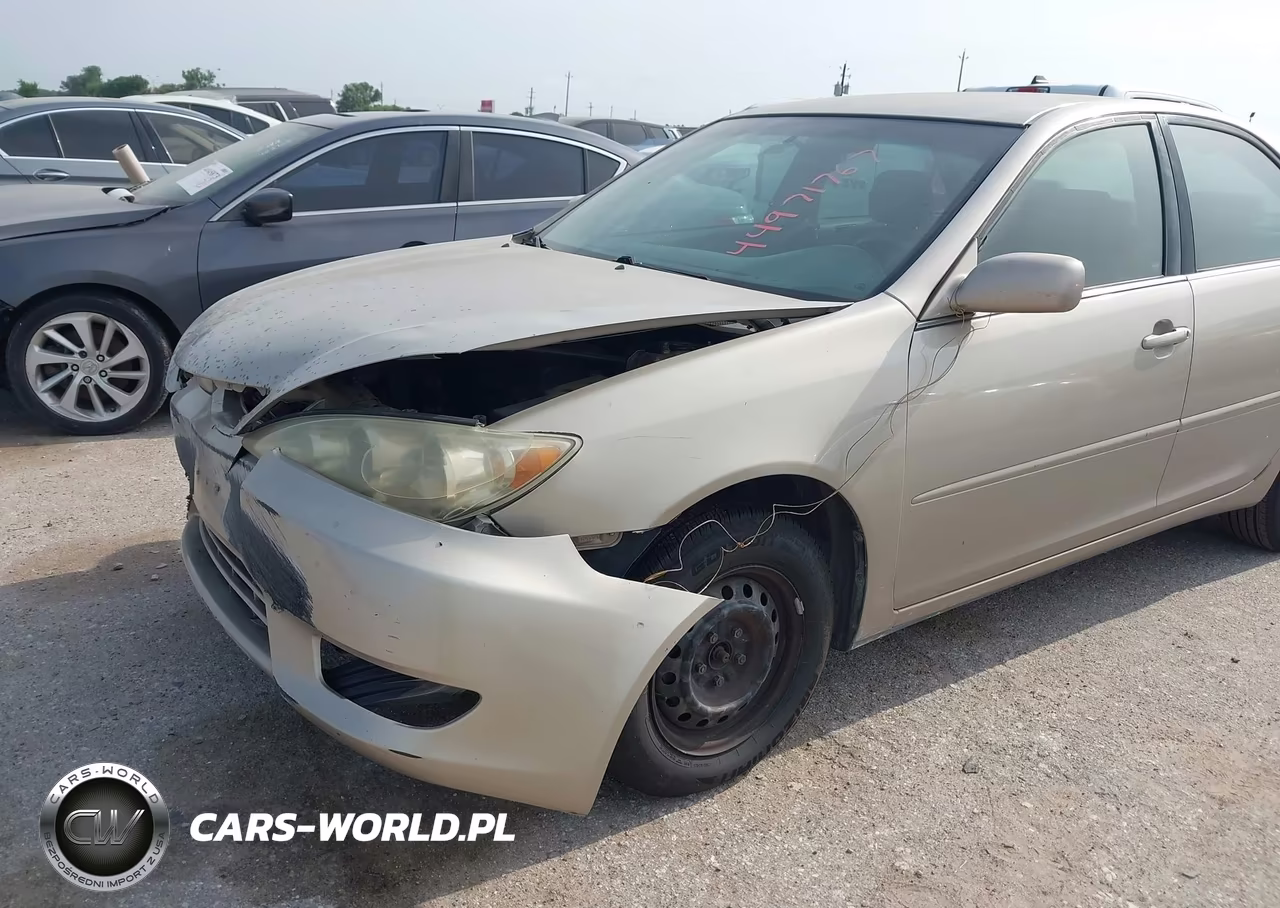 2005 Toyota Camry Le VIN:4T1BE32K85U981328 - 12