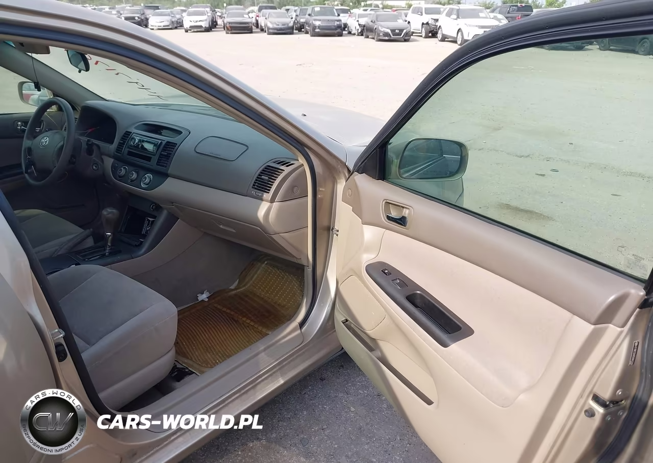 2005 Toyota Camry Le VIN:4T1BE32K85U981328 - 5
