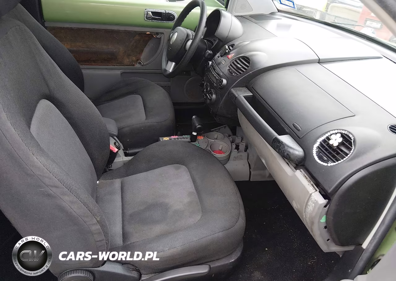 2004 Volkswagen New Beetle Gls 2.0L VIN:3VWCK31C04M419712 - 5