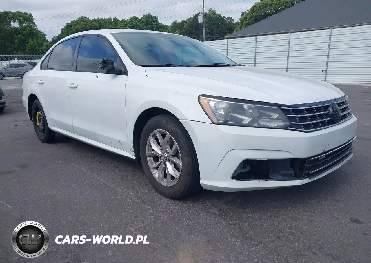 2018 Volkswagen Passat 2.0T R-Line-2.0T S