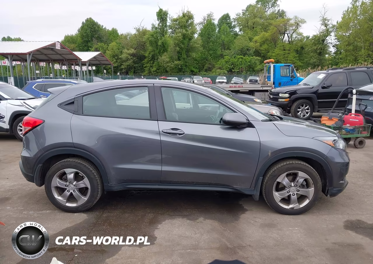 2018 Honda Hr-V Lx VIN:3CZRU6H33JG702981 - 13