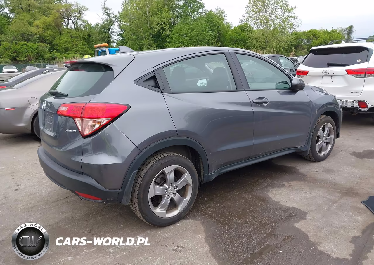2018 Honda Hr-V Lx VIN:3CZRU6H33JG702981 - 4