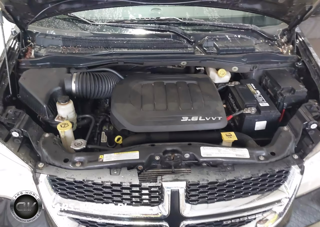 2012 Dodge Grand Caravan Crew VIN:2C4RDGDG8CR132039 - 10