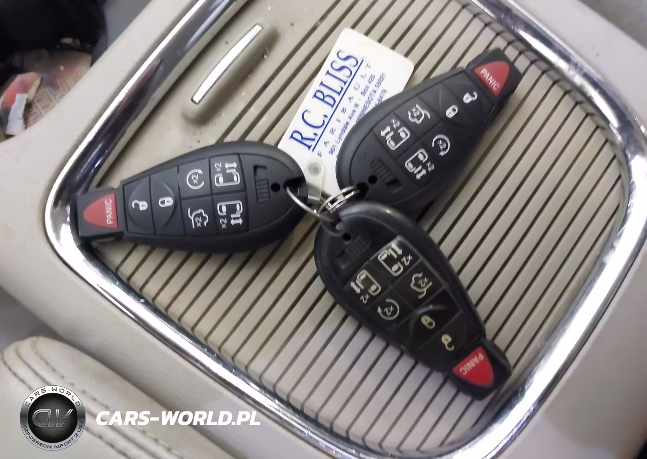 2012 Dodge Grand Caravan Crew VIN:2C4RDGDG8CR132039 - 11