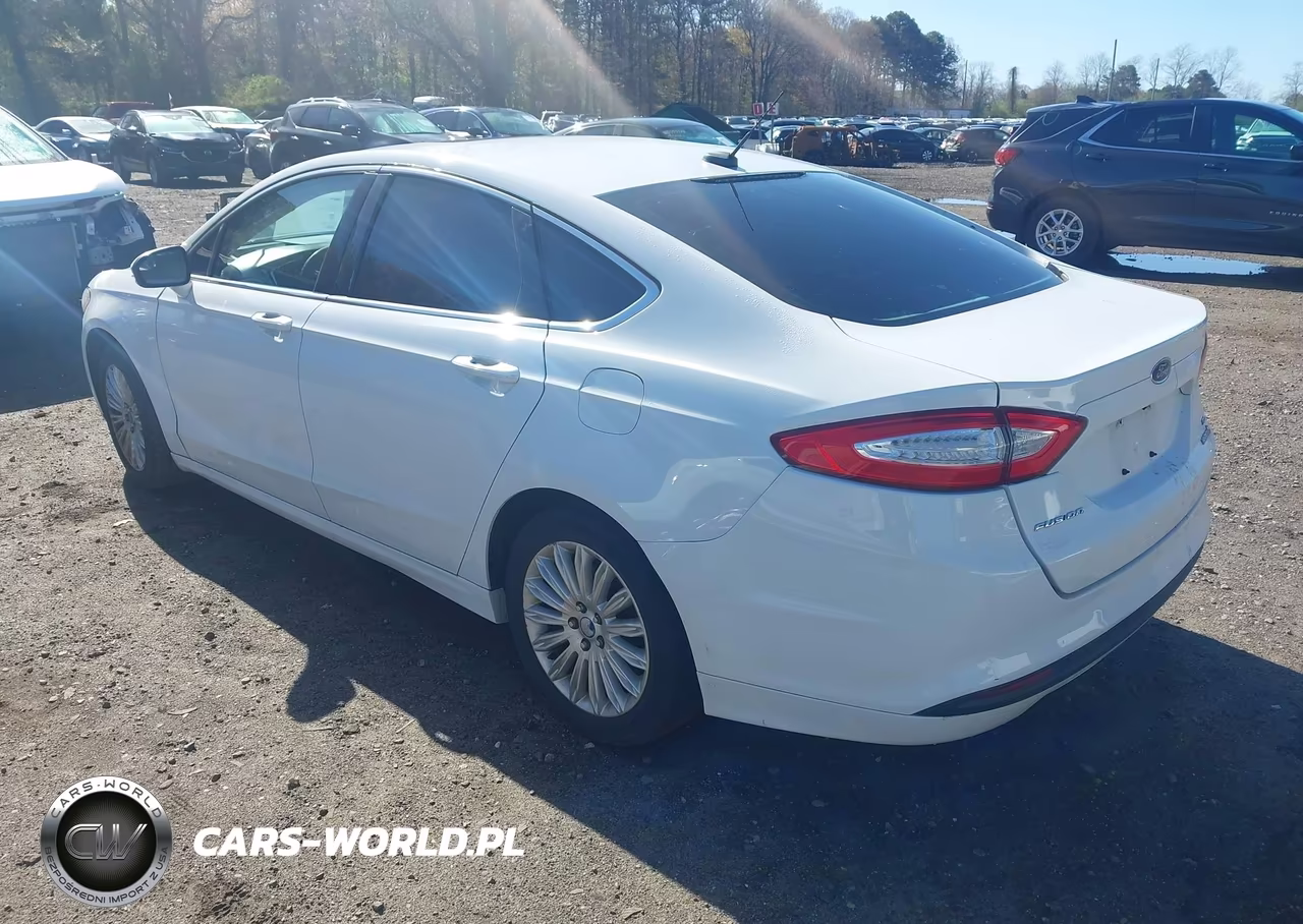 2013 Ford Fusion Hybrid Se VIN:3FA6P0LU8DR173796 - 3