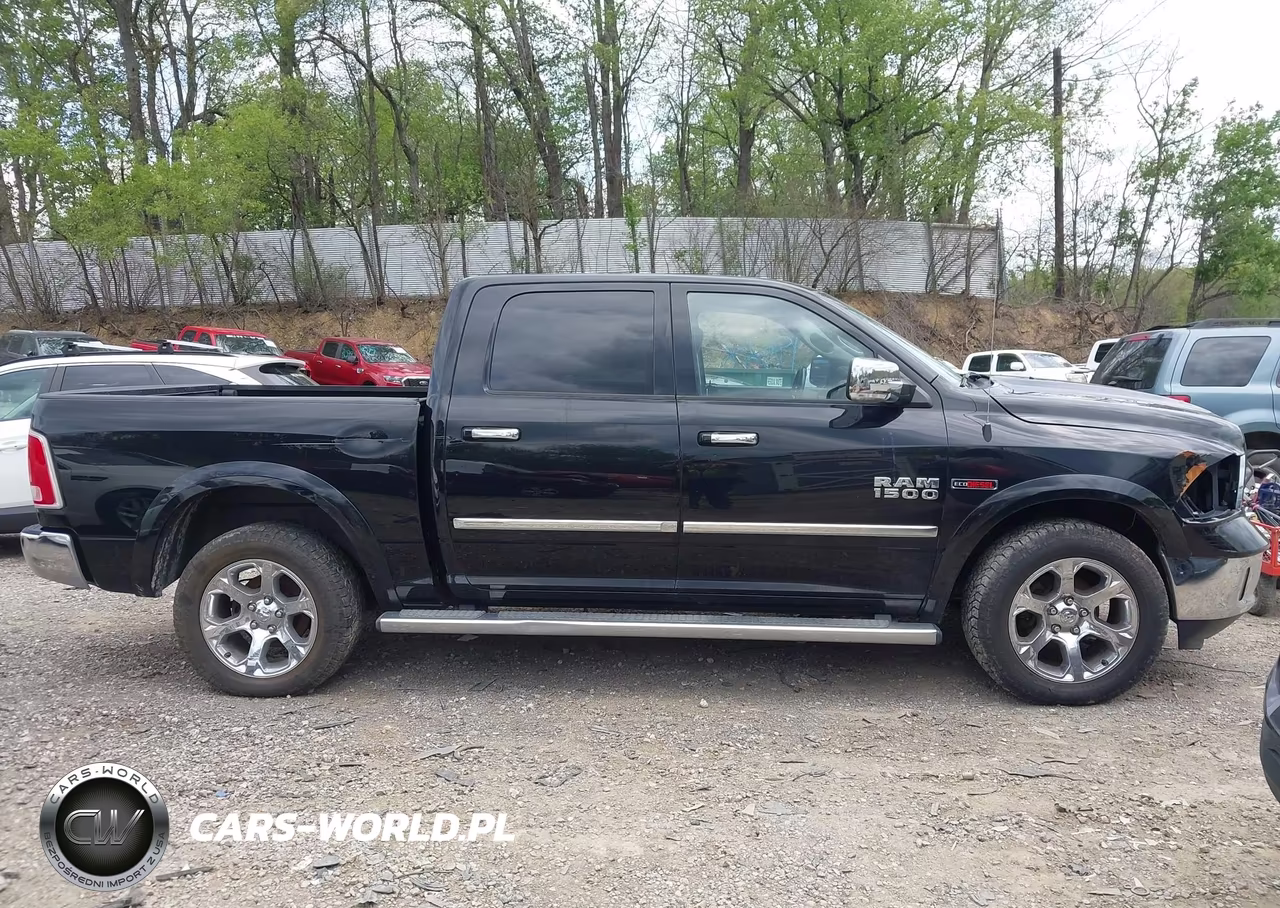 2015 Ram 1500 Laramie VIN:1C6RR7NM1FS507589 - 14